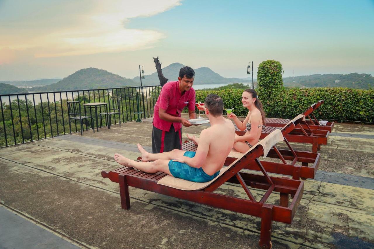 Giritale Hotel Polonnaruva Kültér fotó